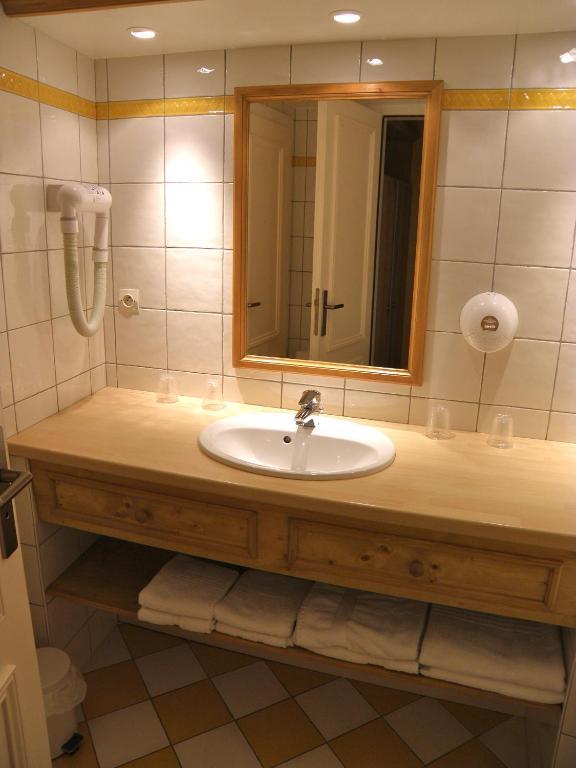 Caveau De L'Ami Fritz Ribeauvillé Стая снимка